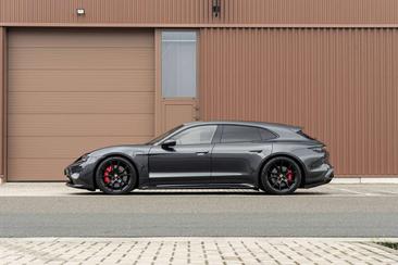 Porsche Taycan GTS — photo 9