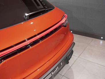 Porsche Macan Electrique S — photo 17