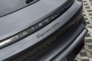 Porsche Taycan GTS — photo 19