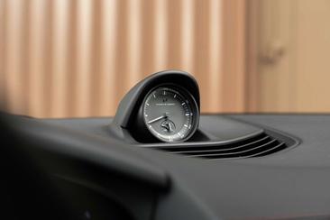 Porsche Taycan GTS — photo 28