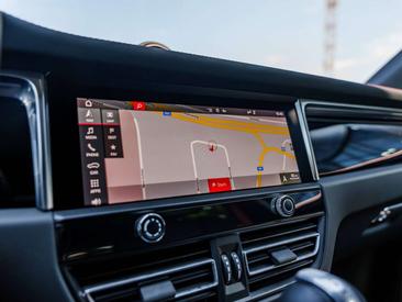 Porsche Macan GTS — photo 19