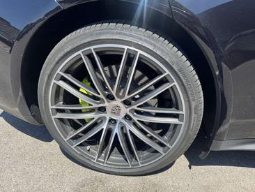 Porsche Panamera II E-Hybrid — photo 27