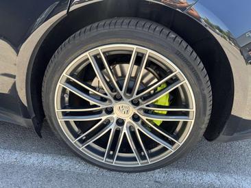 Porsche Panamera II E-Hybrid — photo 28
