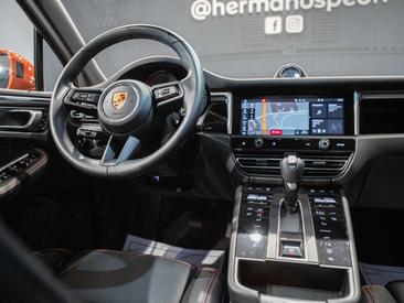 Porsche Macan Electrique S — photo 36