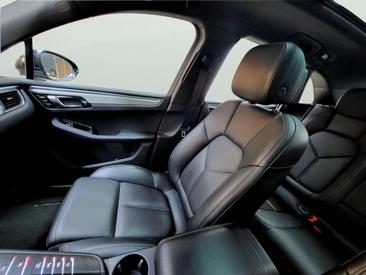 Porsche Macan S — photo 16