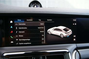 Porsche Panamera II E-Hybrid — photo 27