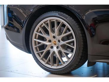 Porsche Panamera II E-Hybrid Edition 10 Ans — photo 21