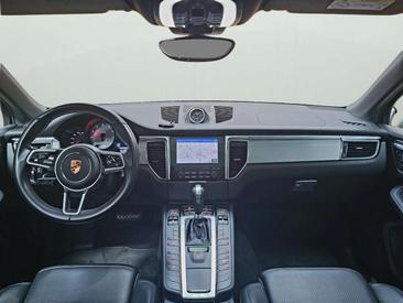 Porsche Macan S — photo 20
