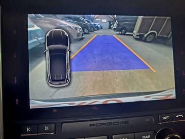 Porsche Macan S — photo 26