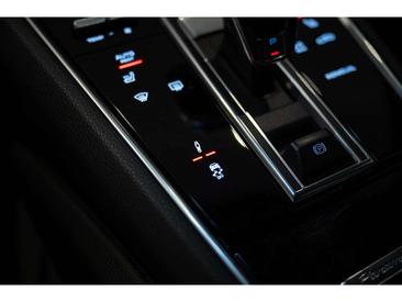 Porsche Panamera II E-Hybrid Edition 10 Ans — photo 37