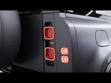 Land Rover Defender 110 D250 XDynamic SE Black — photo 9