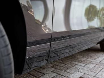 Land Rover Range Rover Velar Belgravia Edition PHEV 2.0 P400e AWD — photo 19