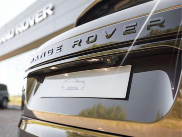 Land Rover Range Rover Velar Belgravia Edition PHEV 2.0 P400e AWD — photo 31