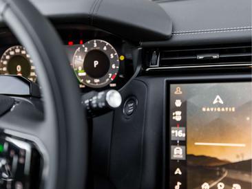 Land Rover Range Rover Velar Belgravia Edition PHEV 2.0 P400e AWD — photo 40