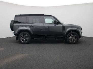 Land Rover Defender 110 X-Dynamic SE 2.0 P300e — photo 6