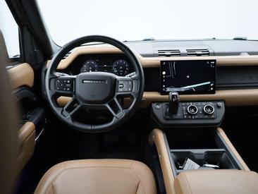 Land Rover Defender 110 X-Dynamic SE 2.0 P300e — photo 7