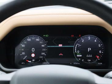 Land Rover Defender 110 X-Dynamic SE 2.0 P300e — photo 8