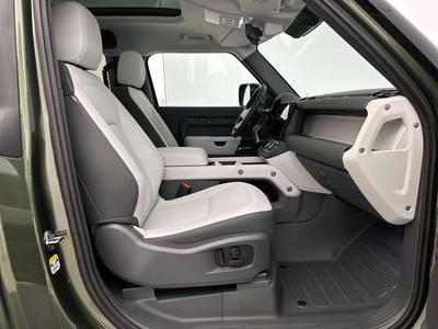 Land Rover Defender 90 D250 X-Dynamic SE
