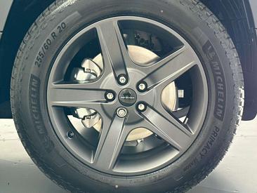 Land Rover Defender 90 D250 X-Dynamic SE — photo 10