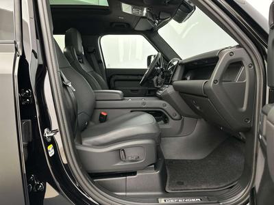 Land Rover Defender 110 P635 OCTA Black Edition AWD Auto. 11/26 Black