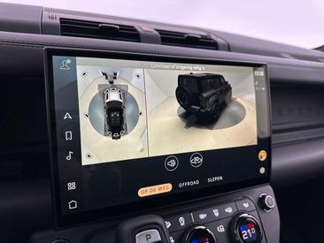 Land Rover Defender 110 P635 OCTA Black Edition AWD Auto. 11/26 Black — photo 12