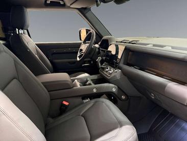 Land Rover Defender 90 X-Dynamic SE Awd 3.0d Mhev 200cv Auto — photo 5
