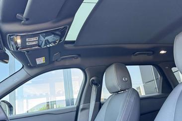 Land Rover Range Rover Velar P400e R-Dynamic Belgravia Edition Black — photo 5