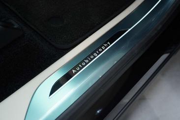 Land Rover Range Rover Autobiography 3.0 P550e — photo 27