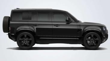 Land Rover Defender 110 X-Dynamic HSE P300e — photo 3