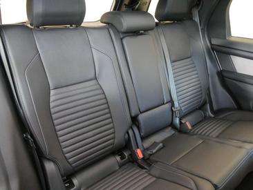 Land Rover Discovery Sport D165 Dynamic SE — photo 4
