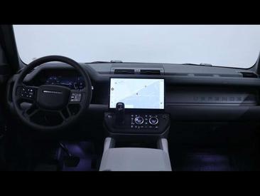 Land Rover Defender D350 X-Dynamic HSE Green — photo 15