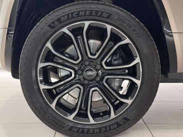Land Rover Defender 110 OCTA Bronze 4.4 V8 635 CV AWD Auto — photo 9