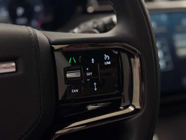 Land Rover Range Rover Dynamic SE Black 2.0D I4 204 CV — photo 13