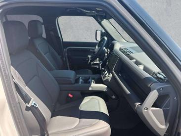 Land Rover Defender 110 D250 X-Dynamic SE Grey — photo 3