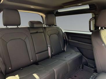 Land Rover Defender 90 X-Dynamic SE Awd Black 3.0d I6 Mhev 200cv Auto — photo 6