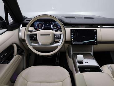 Land Rover Range Rover SV Convenience Pack 3.0 P550e SV PHEV — photo 6
