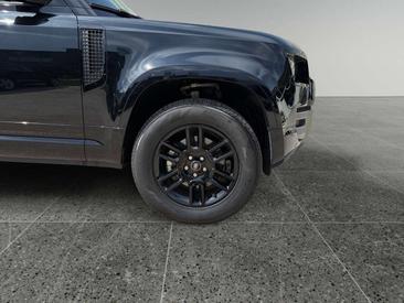 Land Rover Defender 90 X-Dynamic SE Awd Black 3.0d I6 Mhev 200cv Auto — photo 8
