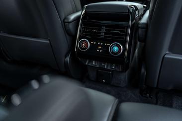 Land Rover Range Rover Sport Autobiography | Black Pack | Head- Black — photo 9