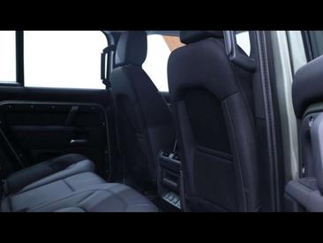 Land Rover Defender 110 D200 AWD Auto S — photo 13