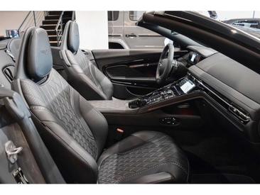 Aston Martin DB12 4.0 V8 — photo 8