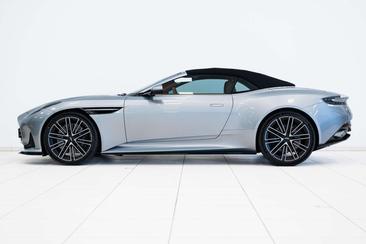 Aston Martin DB12 Volante — photo 14