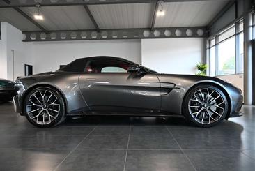 Aston Martin V8 Roadster — photo 12