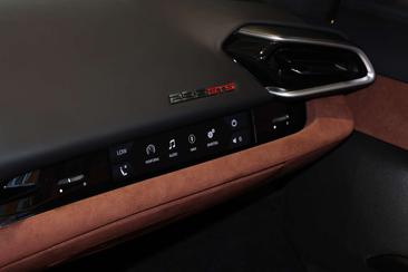 Ferrari 296 GTS — photo 13