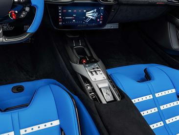 Ferrari 12 Cilindri — photo 14