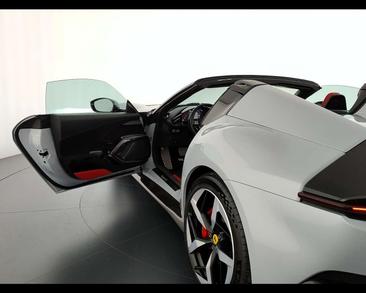 Ferrari 12 Cilindri — photo 19