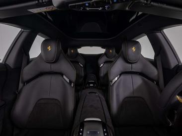 Ferrari Purosangue — photo 10