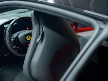 Ferrari 12 Cilindri — photo 11