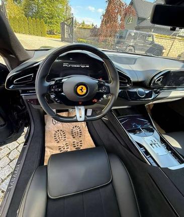 Ferrari Purosangue — photo 10
