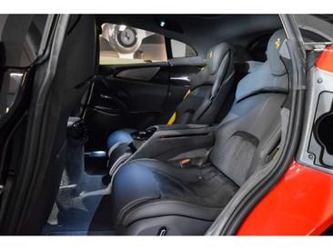 Ferrari Purosangue — photo 9