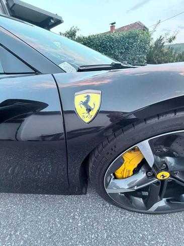 Ferrari SF90 Spider — photo 11